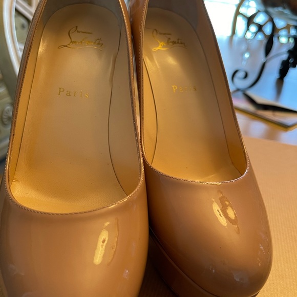 Christian Louboutin Binca Shoes - Picture 6 of 7